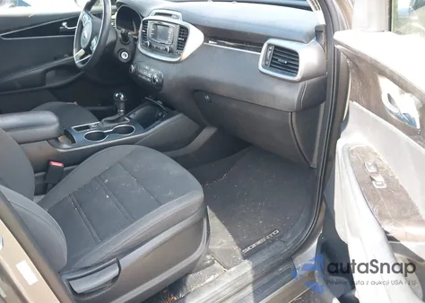 2016 Kia Sorento 3.3L Lx z USA, uszkodzony, nr VIN 5XYPGDA59GG112053